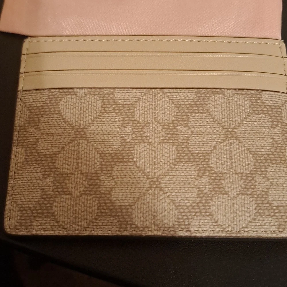kate spade beige and cream floral logo card‎ holder